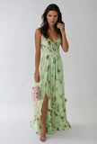 Vestido Elora com decote delicado e elegância romântica